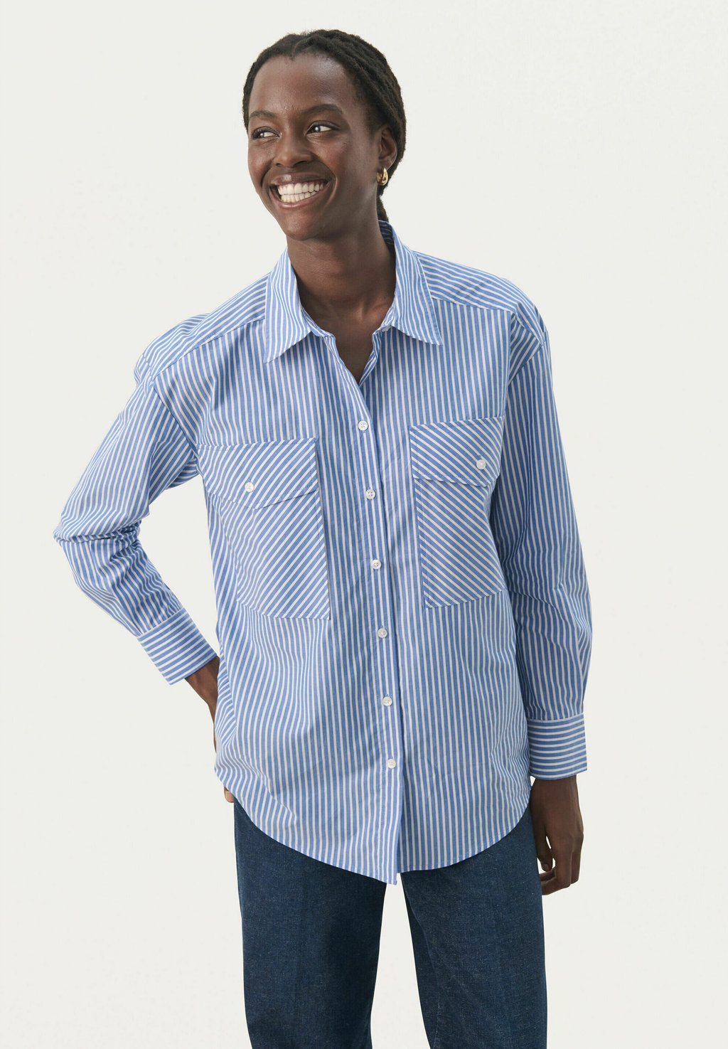 Блузка на пуговицах PARINAZ Part Two, синий
Блузка на пуговицах PARINAZ Part Two, синий