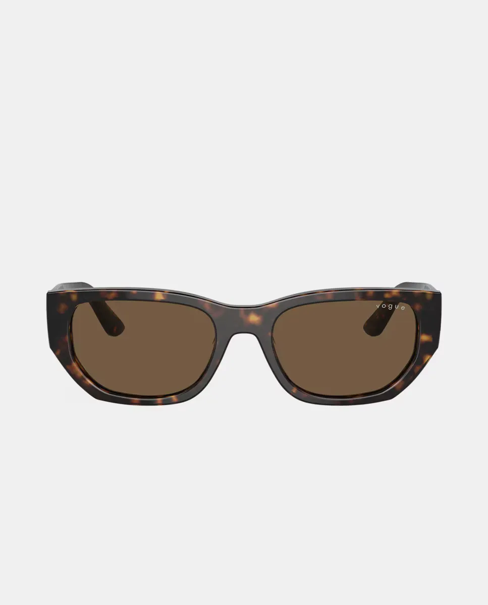 Женские прямоугольные солнцезащитные очки из ацетата с градиентными линзами Vogue, коричневый
Женские прямоугольные солнцезащитные очки из ацетата с градиентными линзами Vogue, коричневый