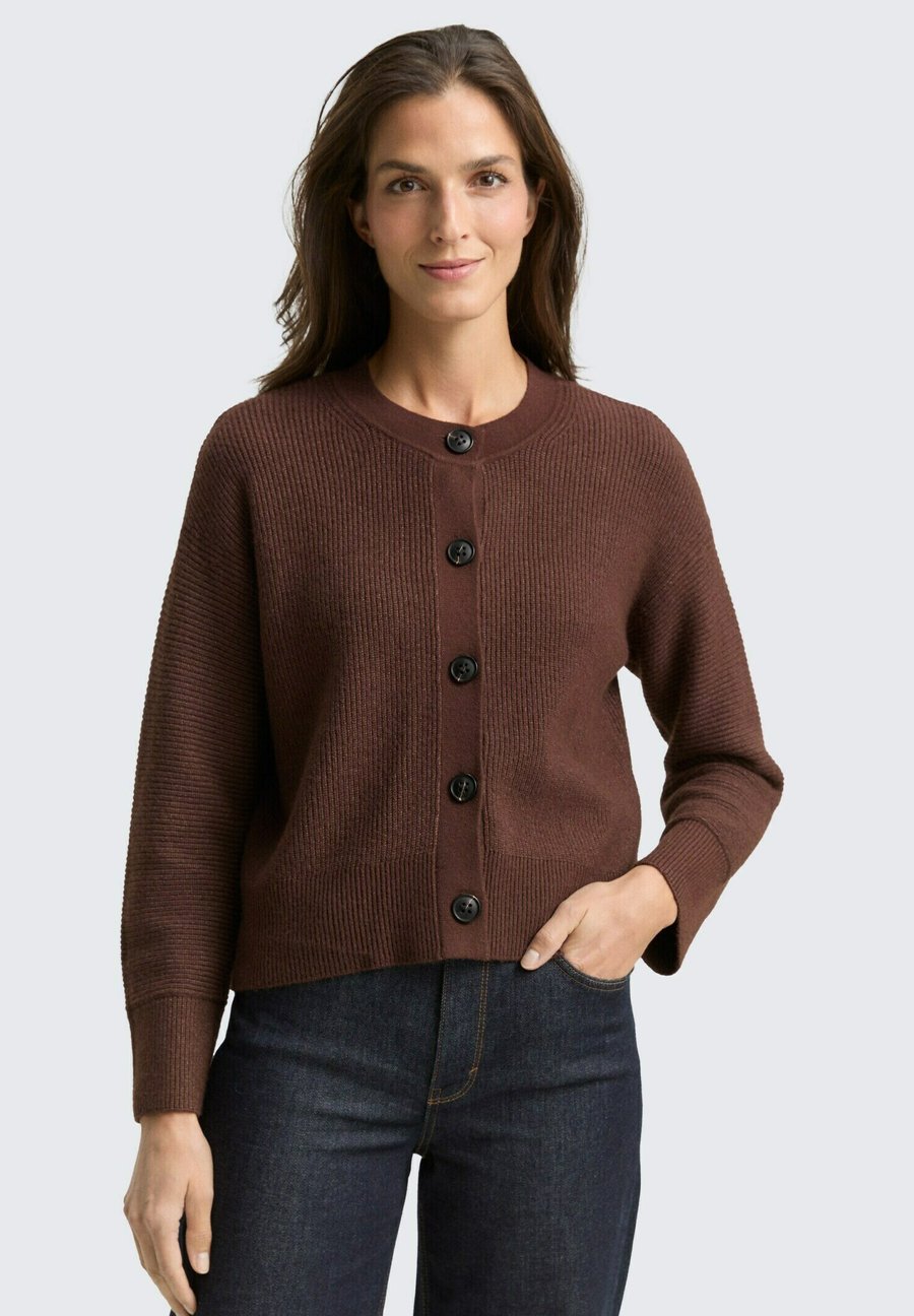 Кардиган TOM TAILOR Cardigan, Dark Pecan Brown Melange/Dark Brown
Кардиган TOM TAILOR Cardigan, Dark Pecan Brown Melange/Dark Brown