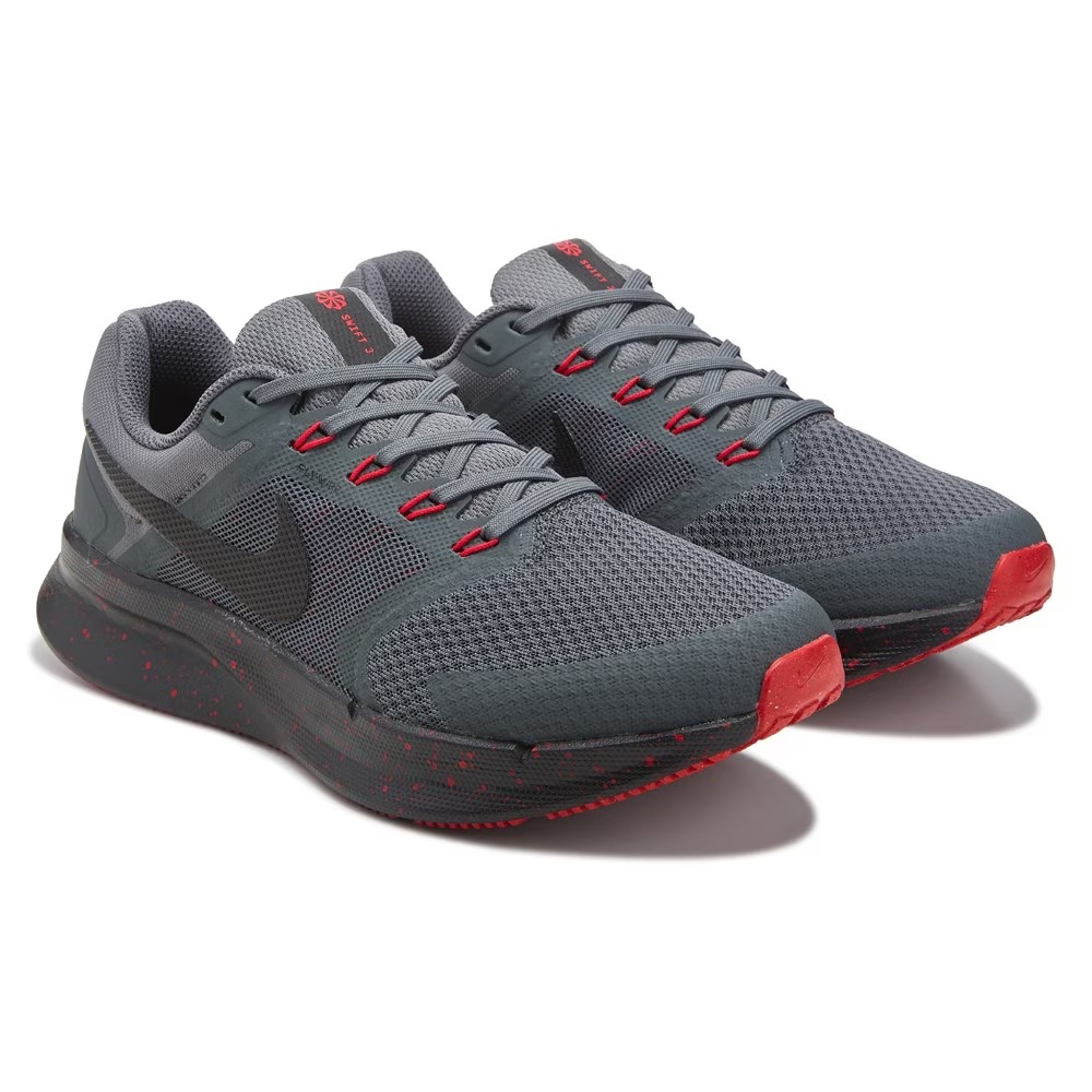 Кроссовки для бега Nike Run Swift 3, серый/черный/красный
Кроссовки для бега Nike Run Swift 3, серый/черный/красный