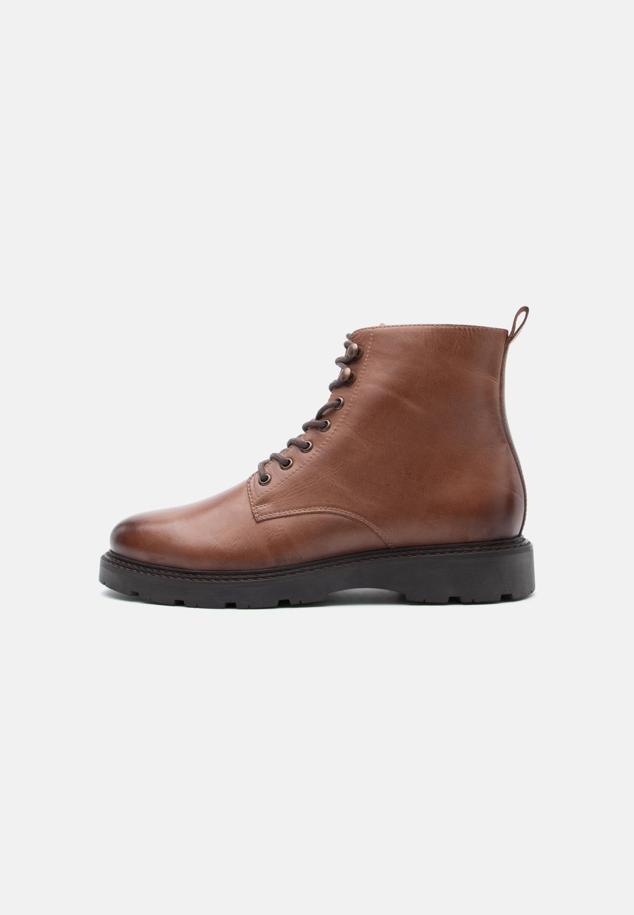 Ботинки Pier One LEATHER, Cognac
Ботинки Pier One LEATHER, Cognac