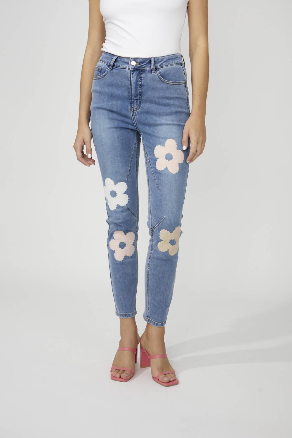 Синие облегающие джинсы с цветочной вышивкой Frank Lyman
Синие облегающие джинсы с цветочной вышивкой Frank Lyman