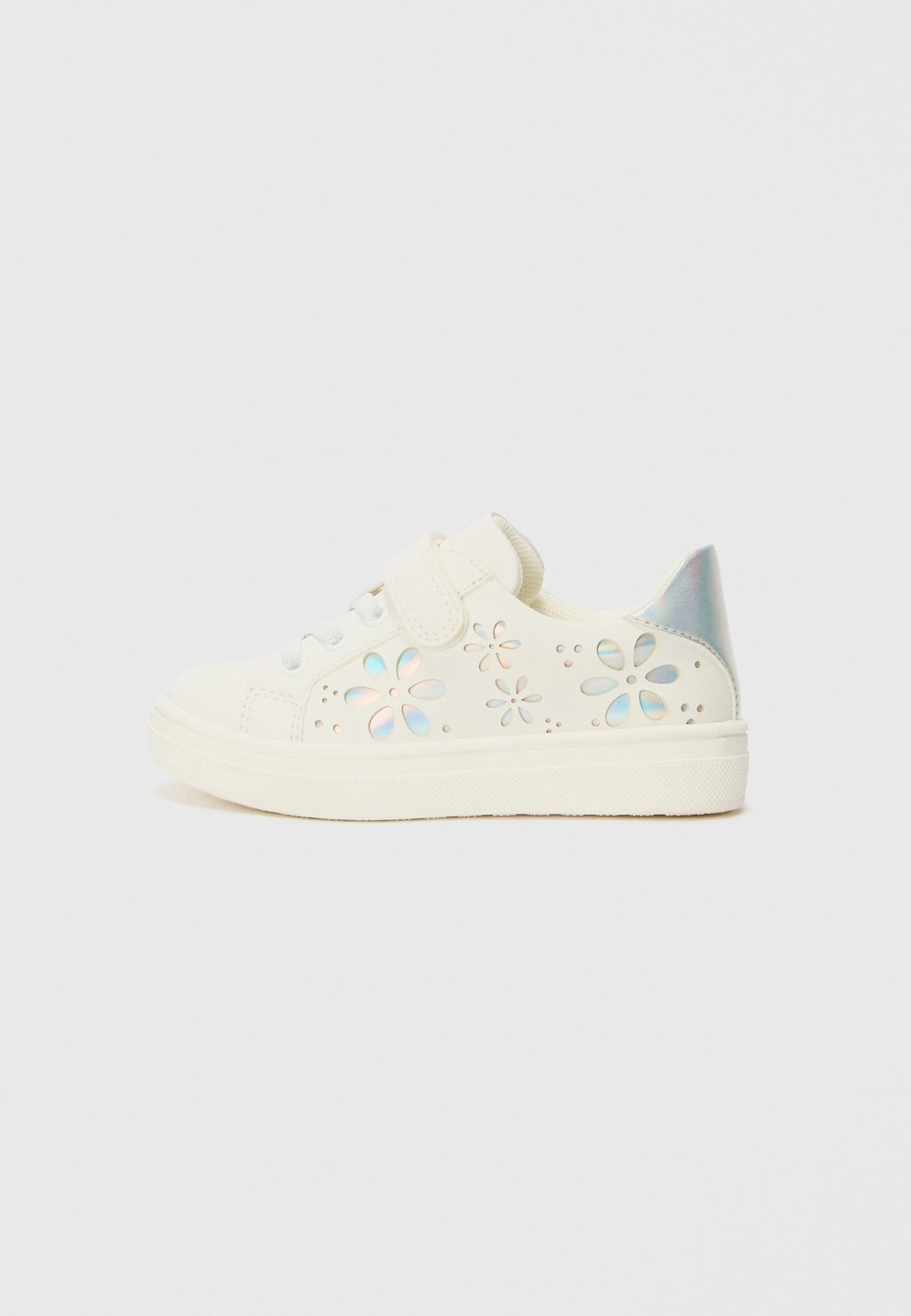 Кроссовки W25C010 Friboo, белый
Кроссовки W25C010 Friboo, белый