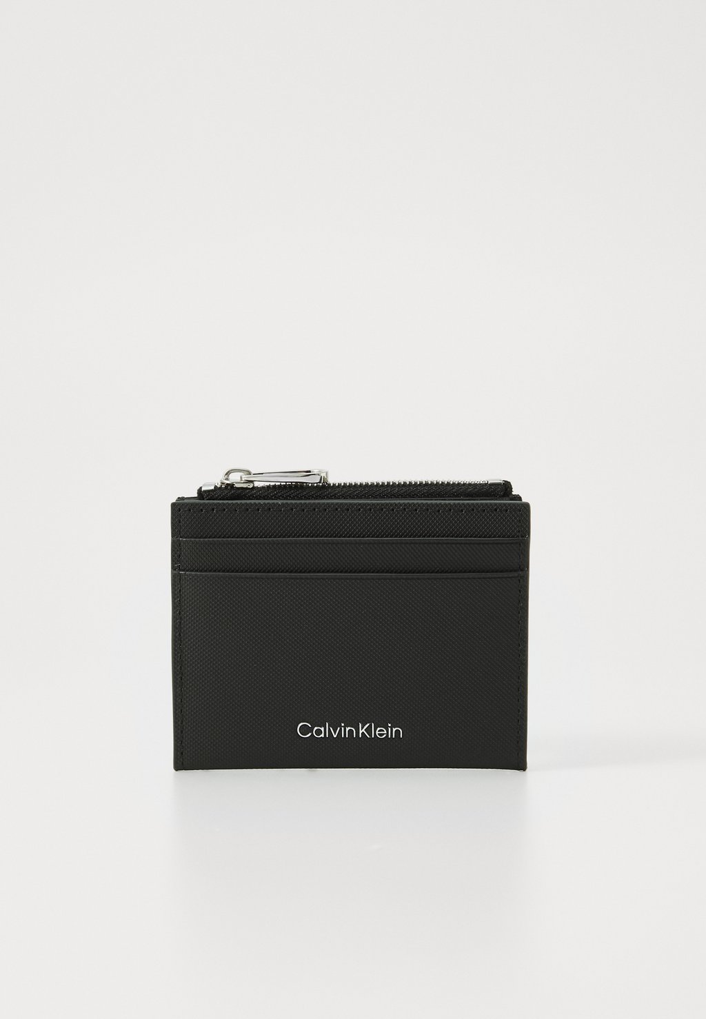 Кошелек MUST CARDHOLDER Calvin Klein, черный
Кошелек MUST CARDHOLDER Calvin Klein, черный