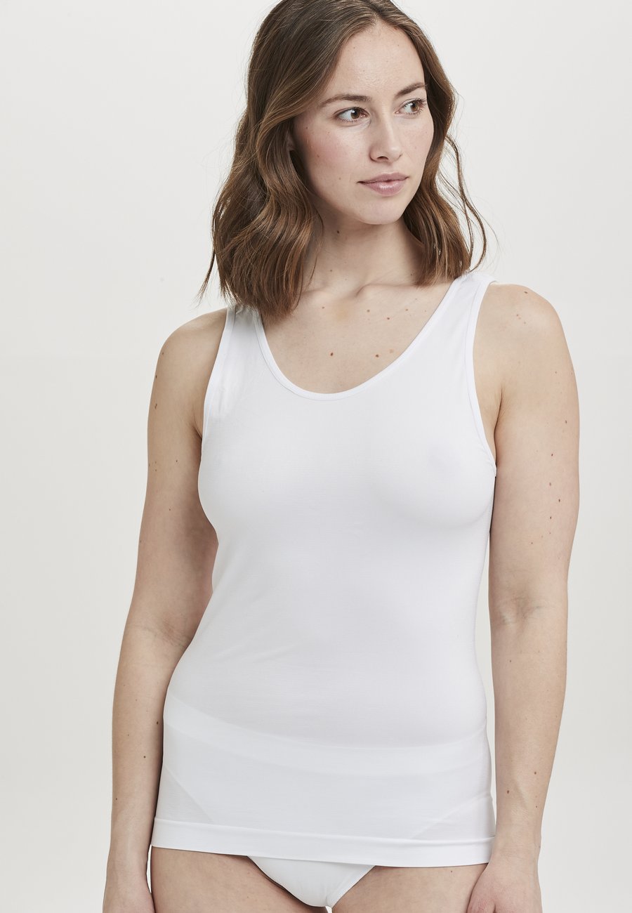 Топ Decoy Top, White
Топ Decoy Top, White