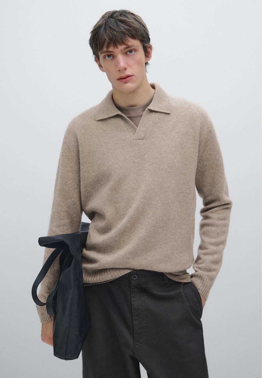 Топ Massimo Dutti V-NECK, Beige
Топ Massimo Dutti V-NECK, Beige