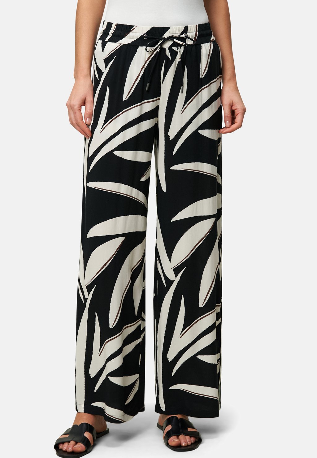 Брюки zero, черный
Брюки zero, черный