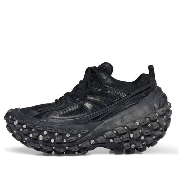 Кроссовки bouncer defender screw sneakers 'worn out black' Balenciaga, черный 
Кроссовки bouncer defender screw sneakers 'worn out black' Balenciaga, черный