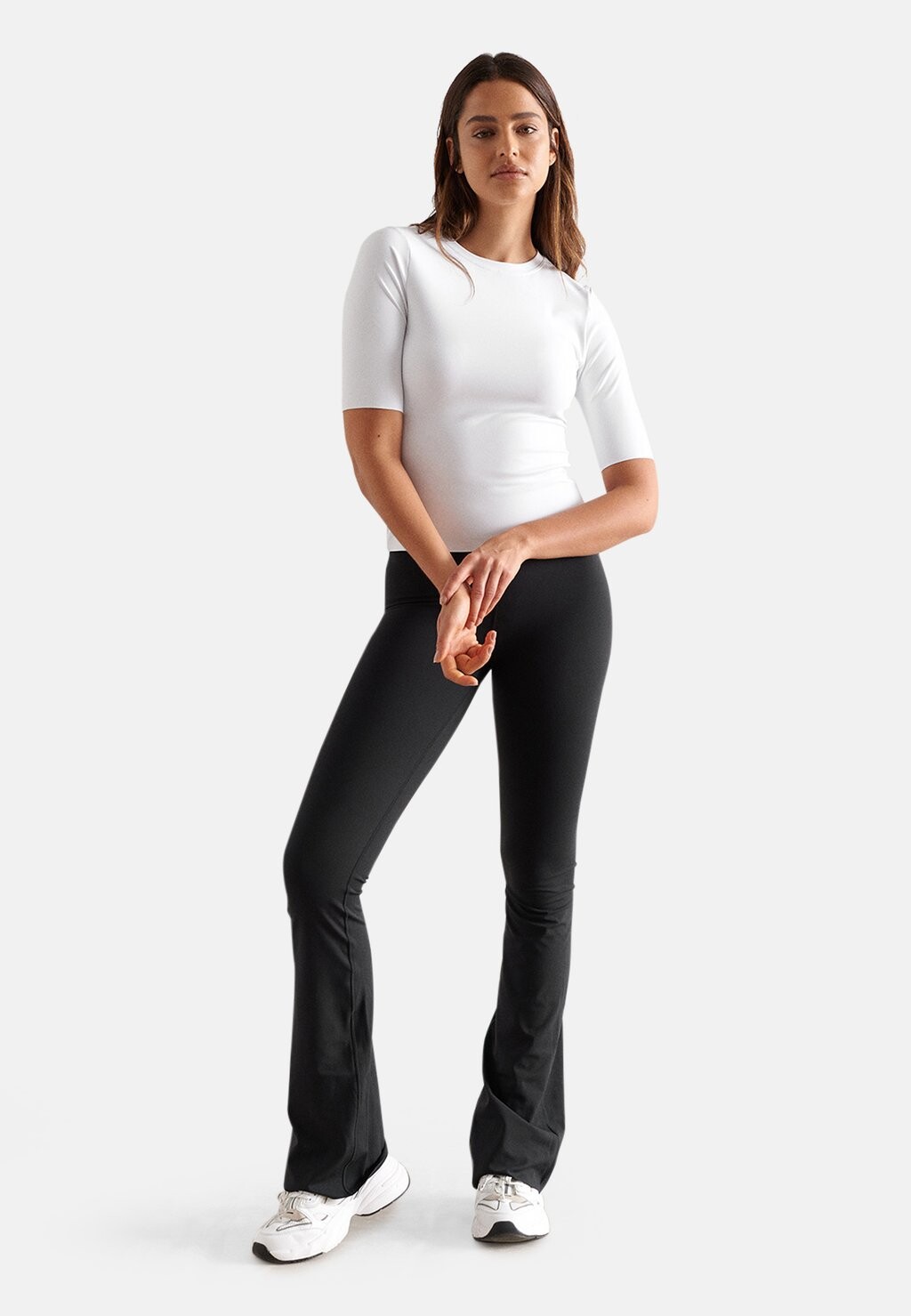 Леггинсы SENSE FLARE aim’n, цвет black
Леггинсы SENSE FLARE aim’n, цвет black