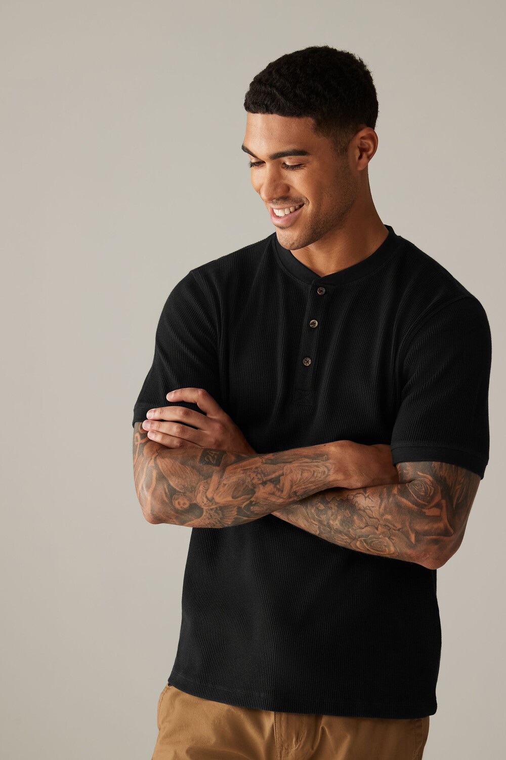 Футболка с коротким рукавом и воротником стойкой Next, черный
Футболка с коротким рукавом и воротником стойкой Next, черный