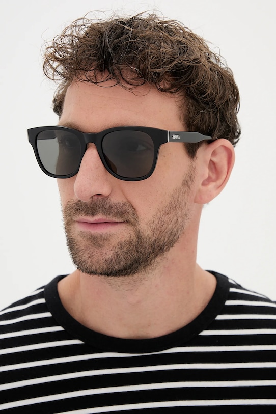 Солнцезащитные очки Zegna, черный
Солнцезащитные очки Zegna, черный