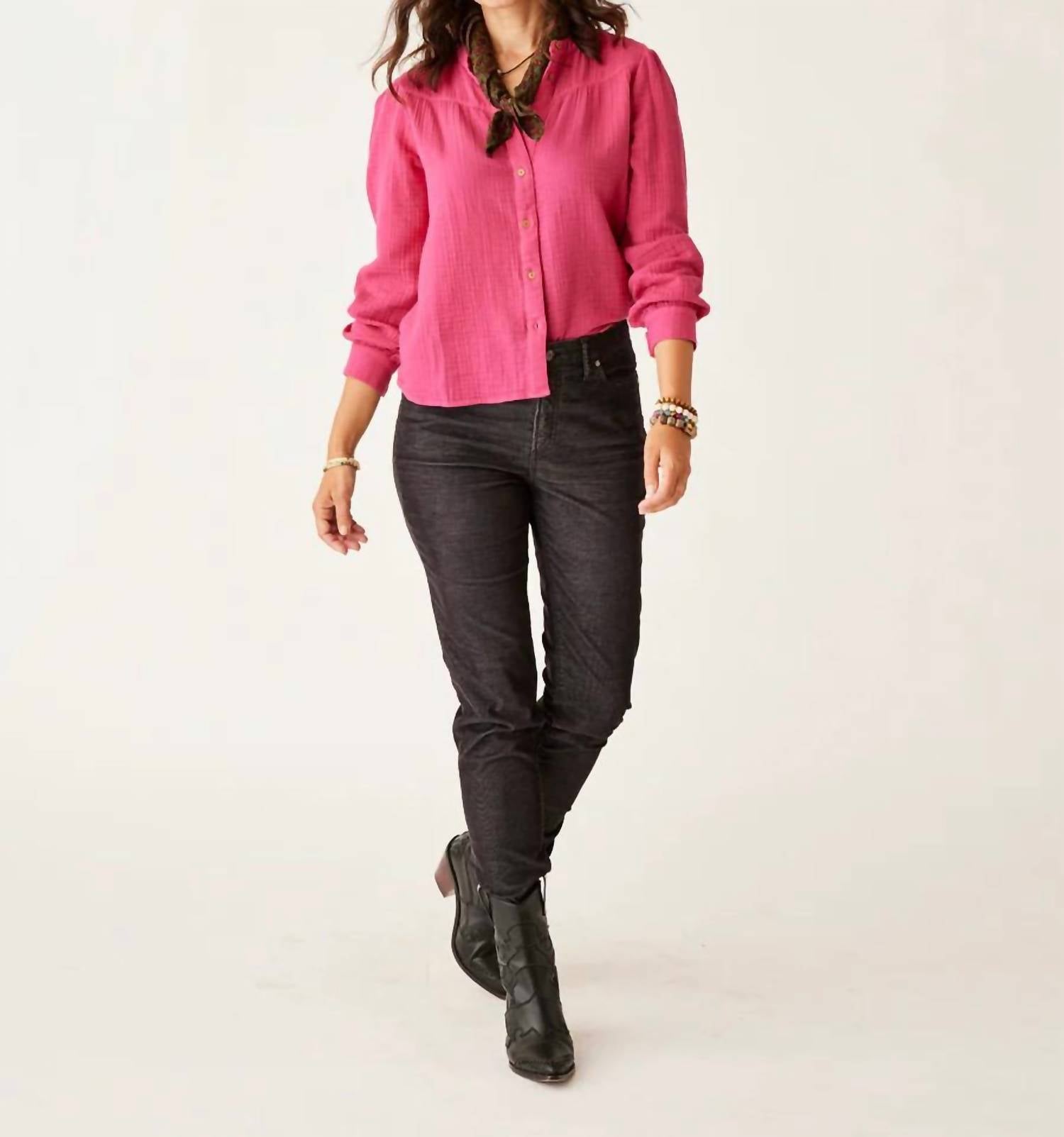 Топ Tatum в малиновом цвете Carve Designs
Топ Tatum в малиновом цвете Carve Designs