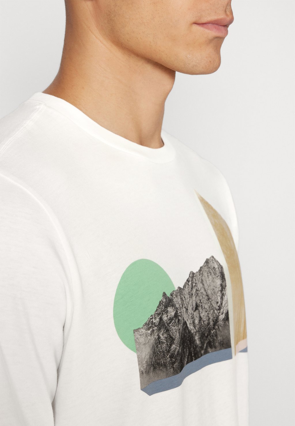 Футболка с принтом HIDEAWAY TEE UNISEX Burton, белый
Футболка с принтом HIDEAWAY TEE UNISEX Burton, белый