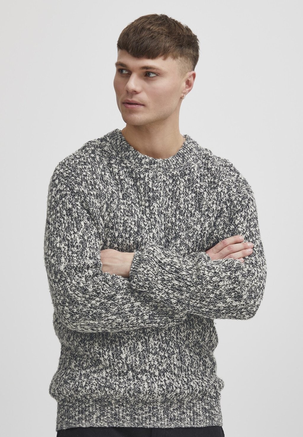 Свитер Sdgubber Solid, цвет insignia blue
Свитер Sdgubber Solid, цвет insignia blue