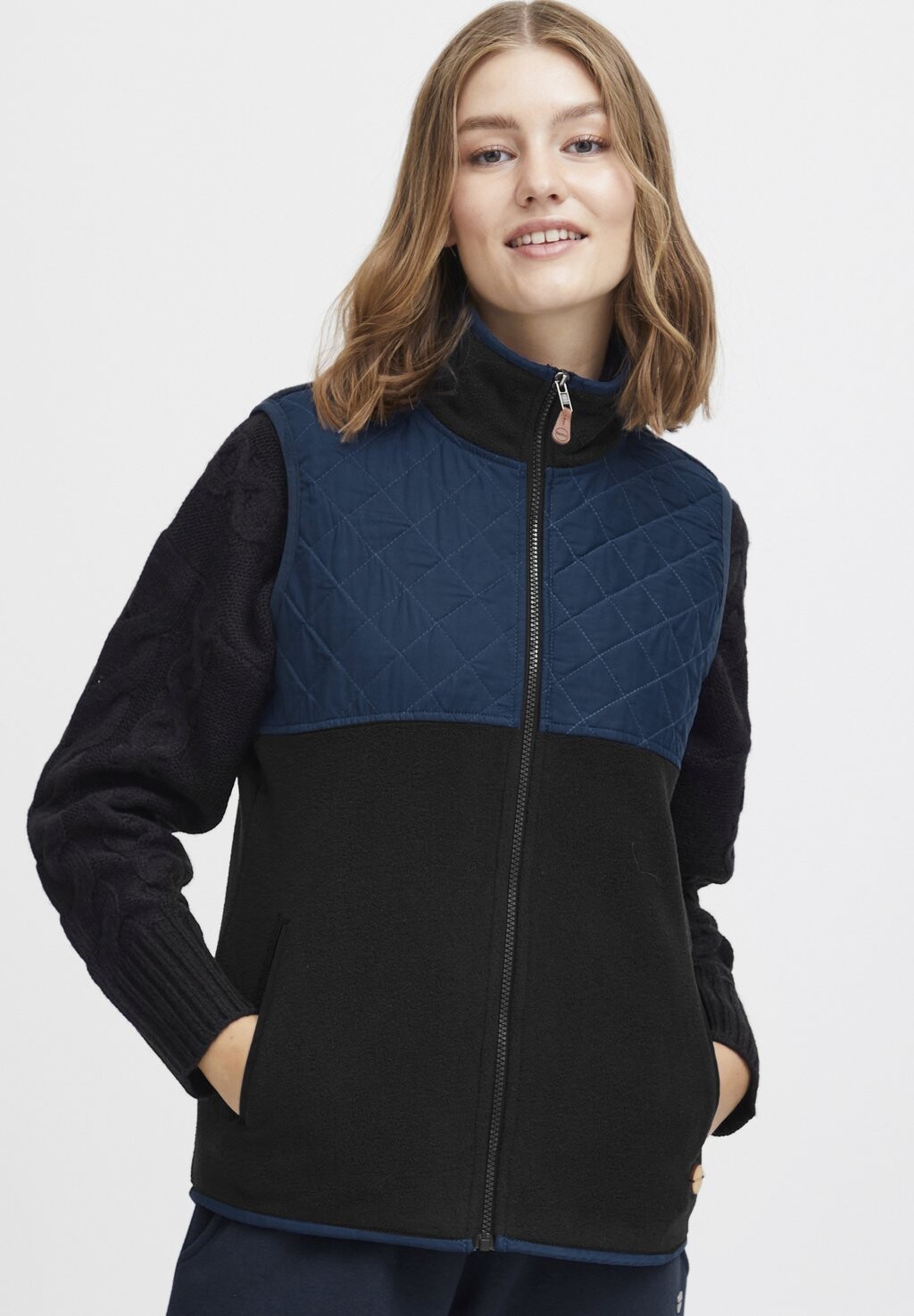 Жилет MALINA Oxmo, цвет insignia blue, Синий, Жилет MALINA Oxmo, цвет insignia blue
Жилет MALINA Oxmo, цвет insignia blue, Синий, Жилет MALINA Oxmo, цвет insignia blue