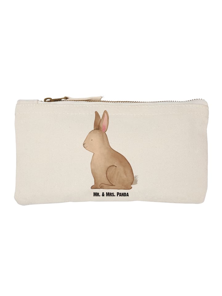 Mr. & Mrs. Panda Человек-пенал, кролик, сидящий безмолвно, в белом
Mr. & Mrs. Panda Человек-пенал, кролик, сидящий безмолвно, в белом