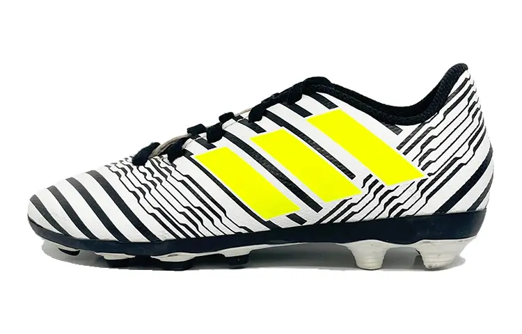 Футбольные бутсы Nemeziz Kids Kids Low-top белые/черные/желтые Adidas
Футбольные бутсы Nemeziz Kids Kids Low-top белые/черные/желтые Adidas