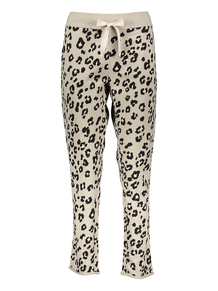 Спортивные штаны Juvia, цвет sand/schwarz
Спортивные штаны Juvia, цвет sand/schwarz