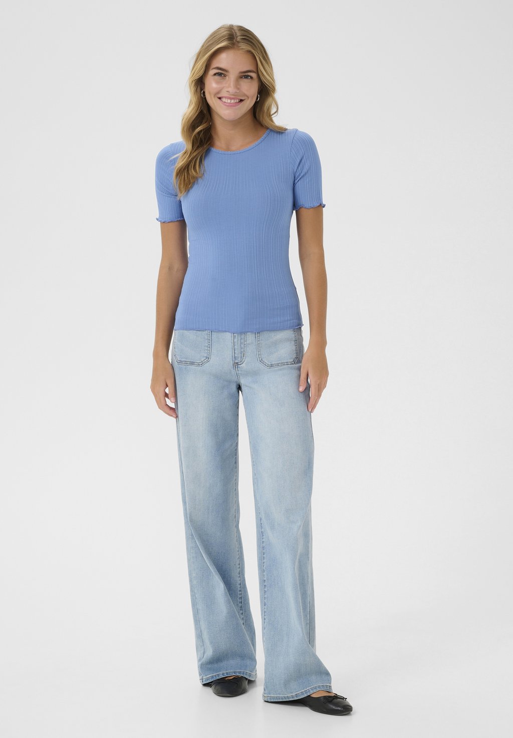 Базовая футболка KAMARY Kaffe, светло-голубой
Базовая футболка KAMARY Kaffe, светло-голубой