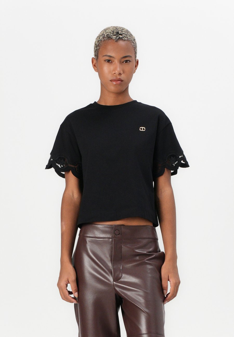 Футболка TWINSET BLOUSE, Black, Черный, Футболка TWINSET BLOUSE, Black
Футболка TWINSET BLOUSE, Black, Черный, Футболка TWINSET BLOUSE, Black