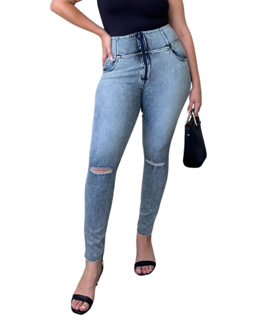 Женские облегающие джинсы с высокой посадкой и рваными элементами для женщин с пышными формами Freddy, Blue
Женские облегающие джинсы с высокой посадкой и рваными элементами для женщин с пышными формами Freddy, Blue