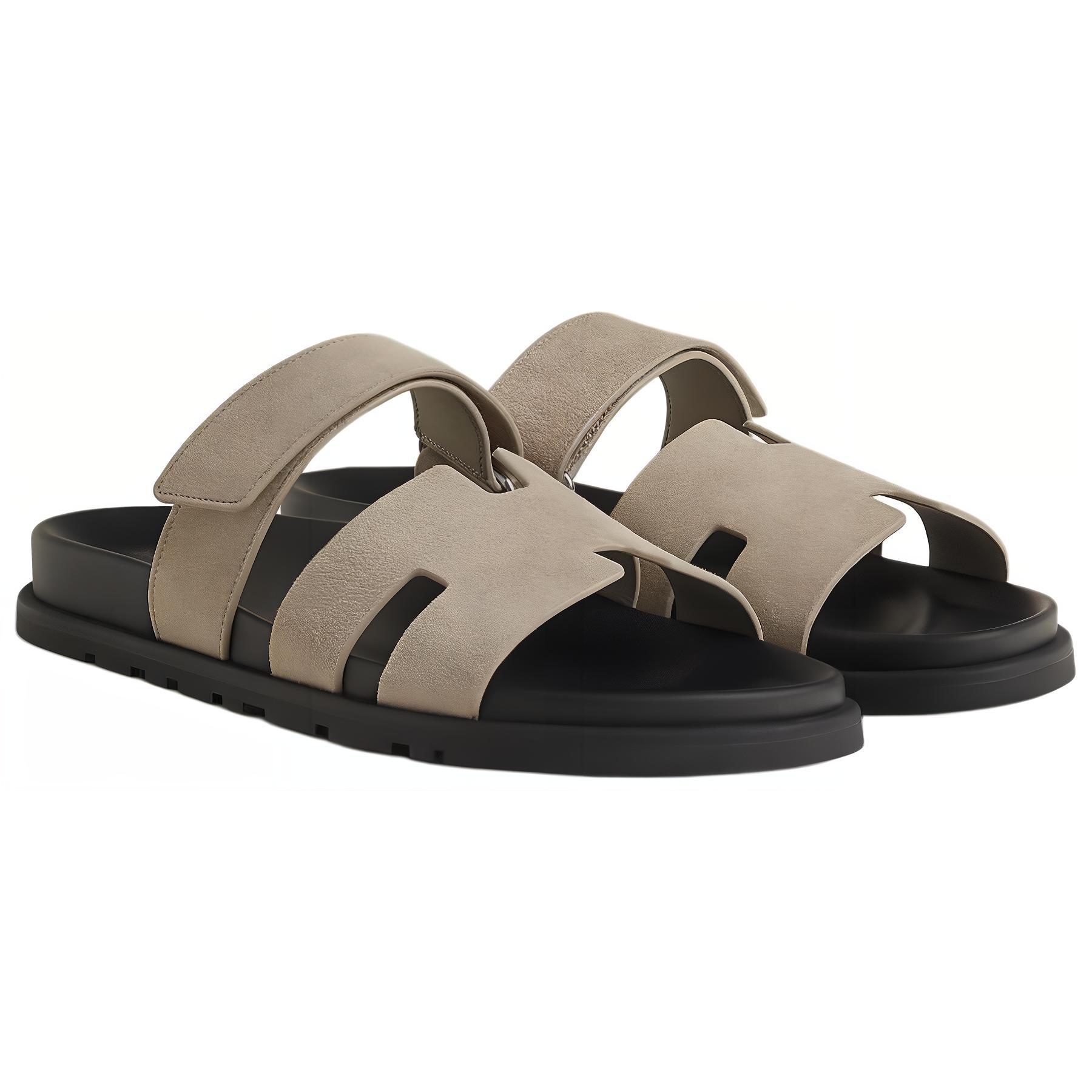 Шлёпанцы Chypre Мужские Серые HERMES
Шлёпанцы Chypre Мужские Серые HERMES