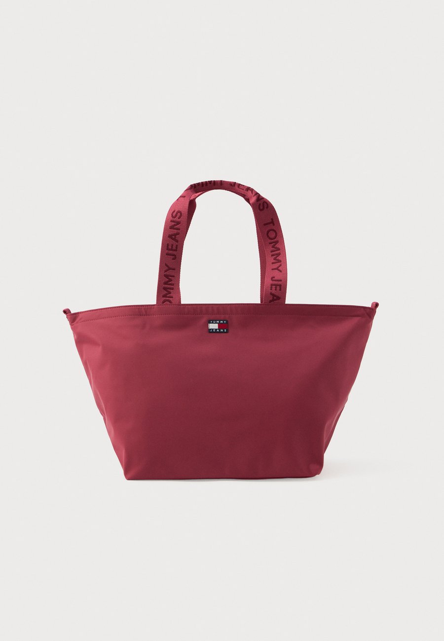 Сумка-шоппер Tommy Jeans ESS DAILY TOTE, Ruby Dusk/Pink
Сумка-шоппер Tommy Jeans ESS DAILY TOTE, Ruby Dusk/Pink