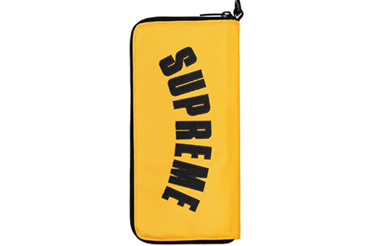 Клатч The North Face x Supreme SS19, желтый
Клатч The North Face x Supreme SS19, желтый