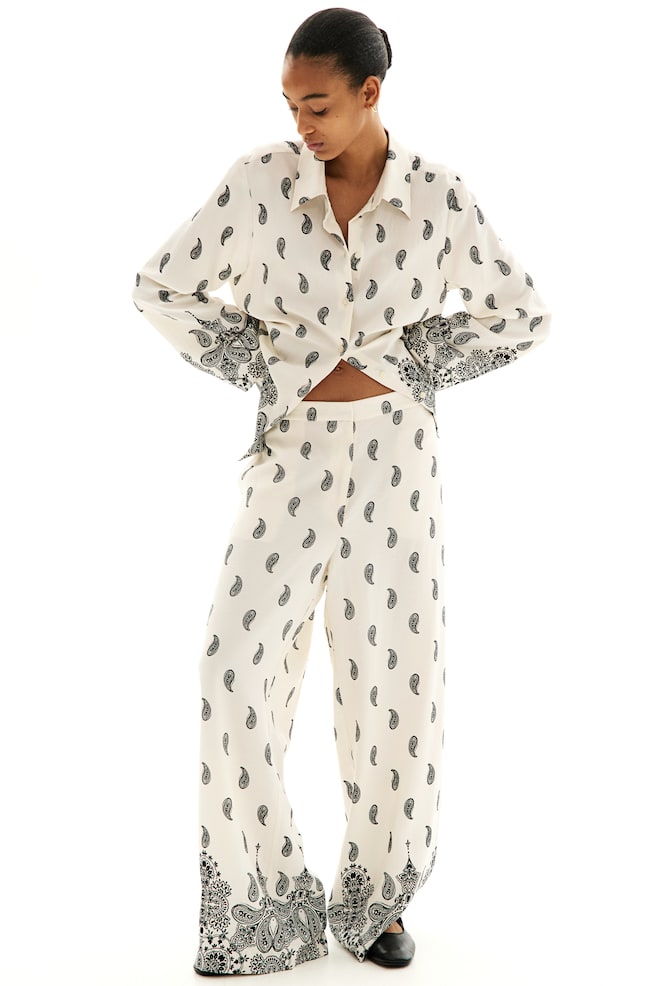 Брюки из узорчатой саржи H&M, мультиколор
Брюки из узорчатой саржи H&M, мультиколор