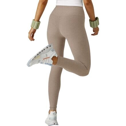 Spacedye поймана в леггинсах миди с высокой талией женские Beyond Yoga, цвет Birch Heather
Spacedye поймана в леггинсах миди с высокой талией женские Beyond Yoga, цвет Birch Heather