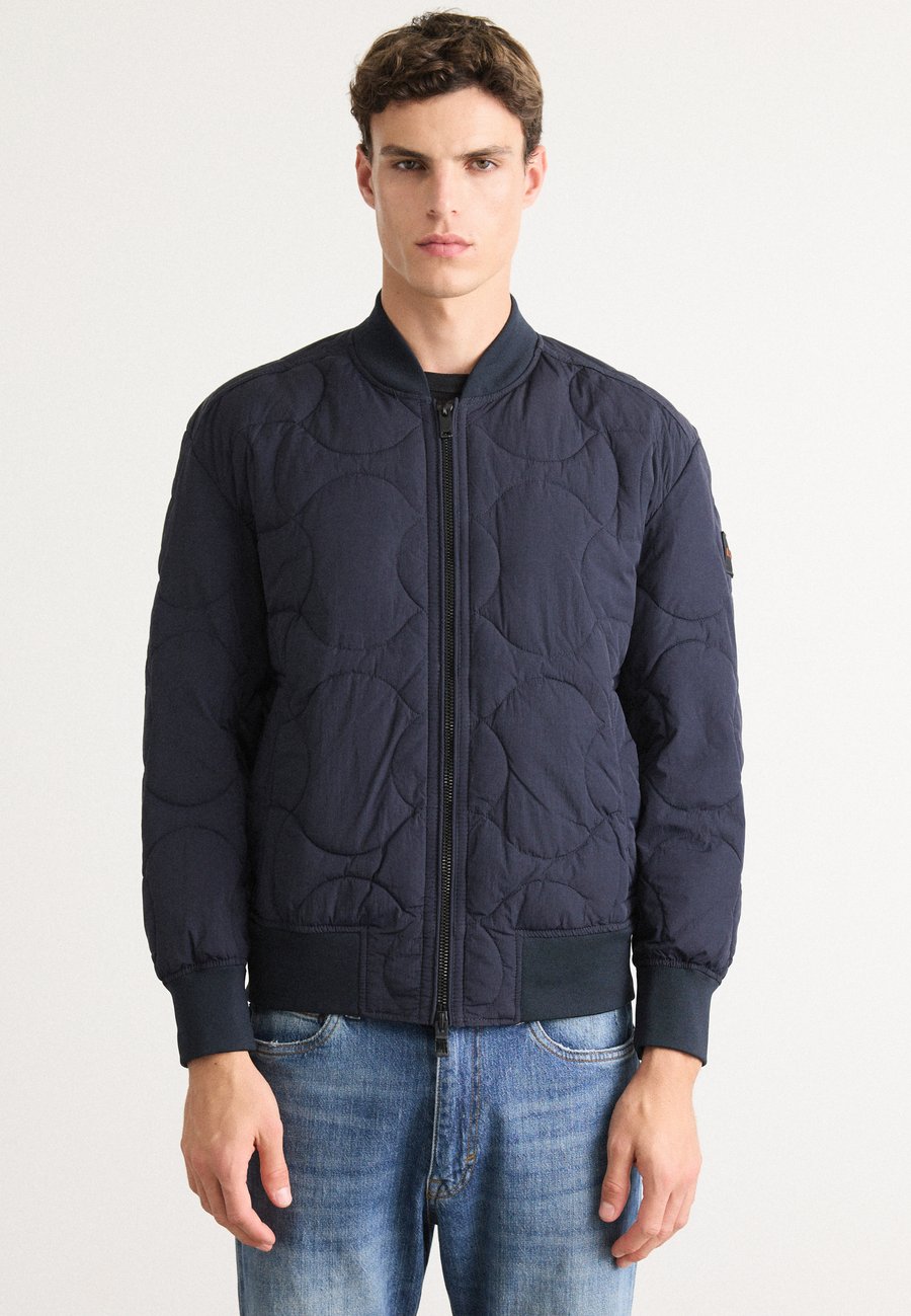 Куртка BOSS OVALLEY, Dark Blue
Куртка BOSS OVALLEY, Dark Blue