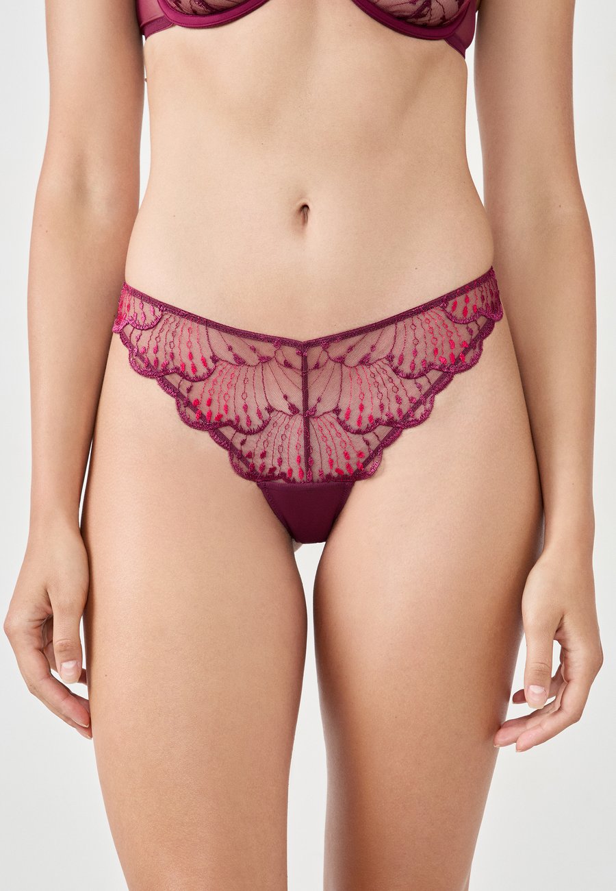 Трусы Etam NAYADE, Bordeaux
Трусы Etam NAYADE, Bordeaux