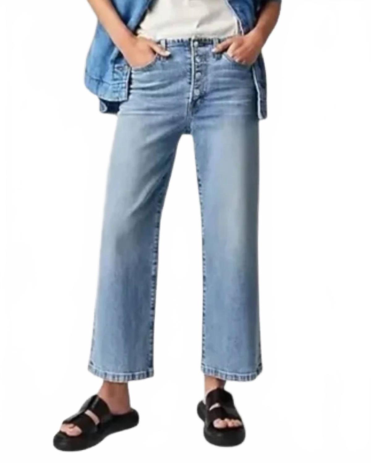 Эдвин Марли укороченные джинсы с широкими штанинами и завышенной талией в светлой стирке EDWIN, Light Wash
Эдвин Марли укороченные джинсы с широкими штанинами и завышенной талией в светлой стирке EDWIN, Light Wash