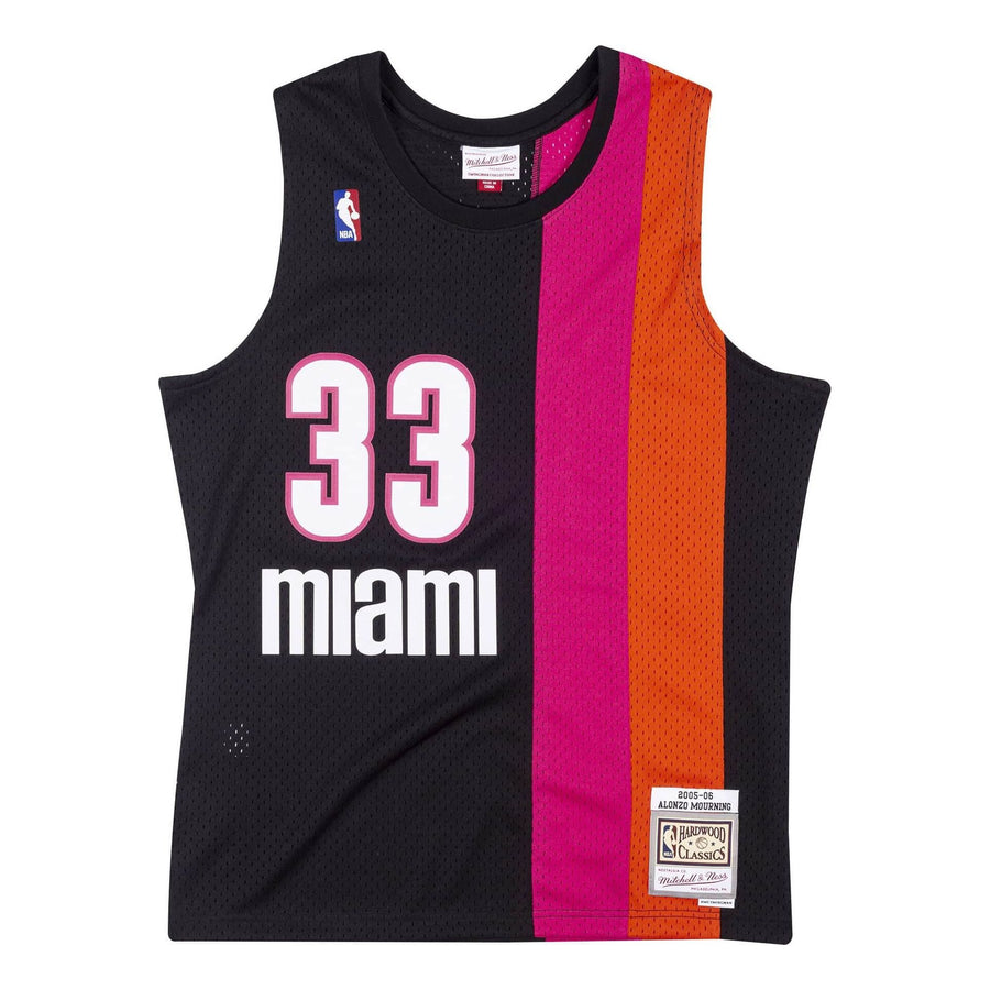 Джерси Mitchell & Ness x NBA Miami Heat 2005-06 Swingman Jersey 'Alonzo Mourning 33', черный 
Джерси Mitchell & Ness x NBA Miami Heat 2005-06 Swingman Jersey 'Alonzo Mourning 33', черный