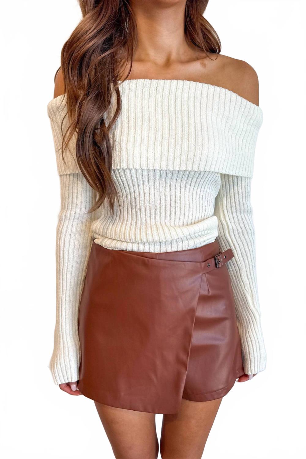 Idem Ditto Юбка-шорты с боковым креплением, цвет сиена
Idem Ditto Юбка-шорты с боковым креплением, цвет сиена