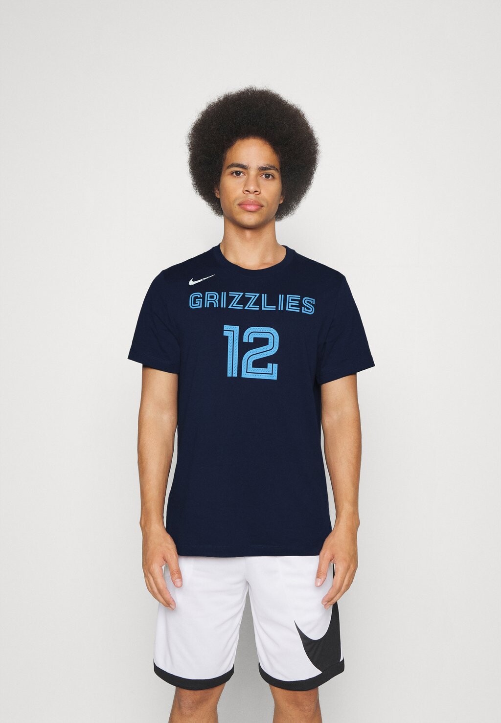 Спортивная футболка Nike NBA JA MORANT MEMPHIS GRIZZLIES NAME & NUMBER TEE, цвет College Navy
Спортивная футболка Nike NBA JA MORANT MEMPHIS GRIZZLIES NAME & NUMBER TEE, цвет College Navy