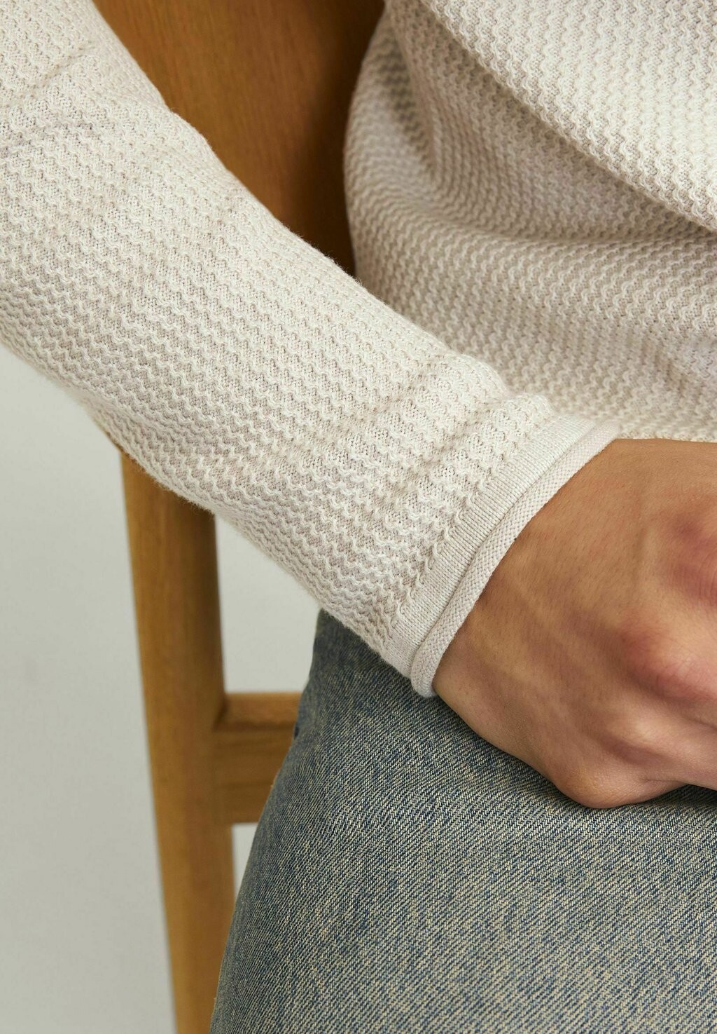 Джемпер MIT RUNDHALS Jack & Jones, кремовый
Джемпер MIT RUNDHALS Jack & Jones, кремовый