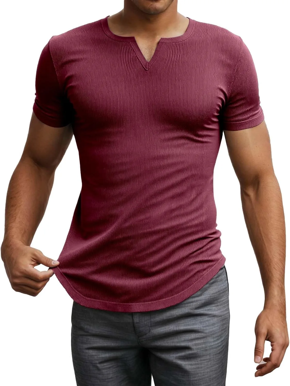 Мужская футболка V-образного выреза Slim Fit с коротким рукавом
Мужская футболка V-образного выреза Slim Fit с коротким рукавом