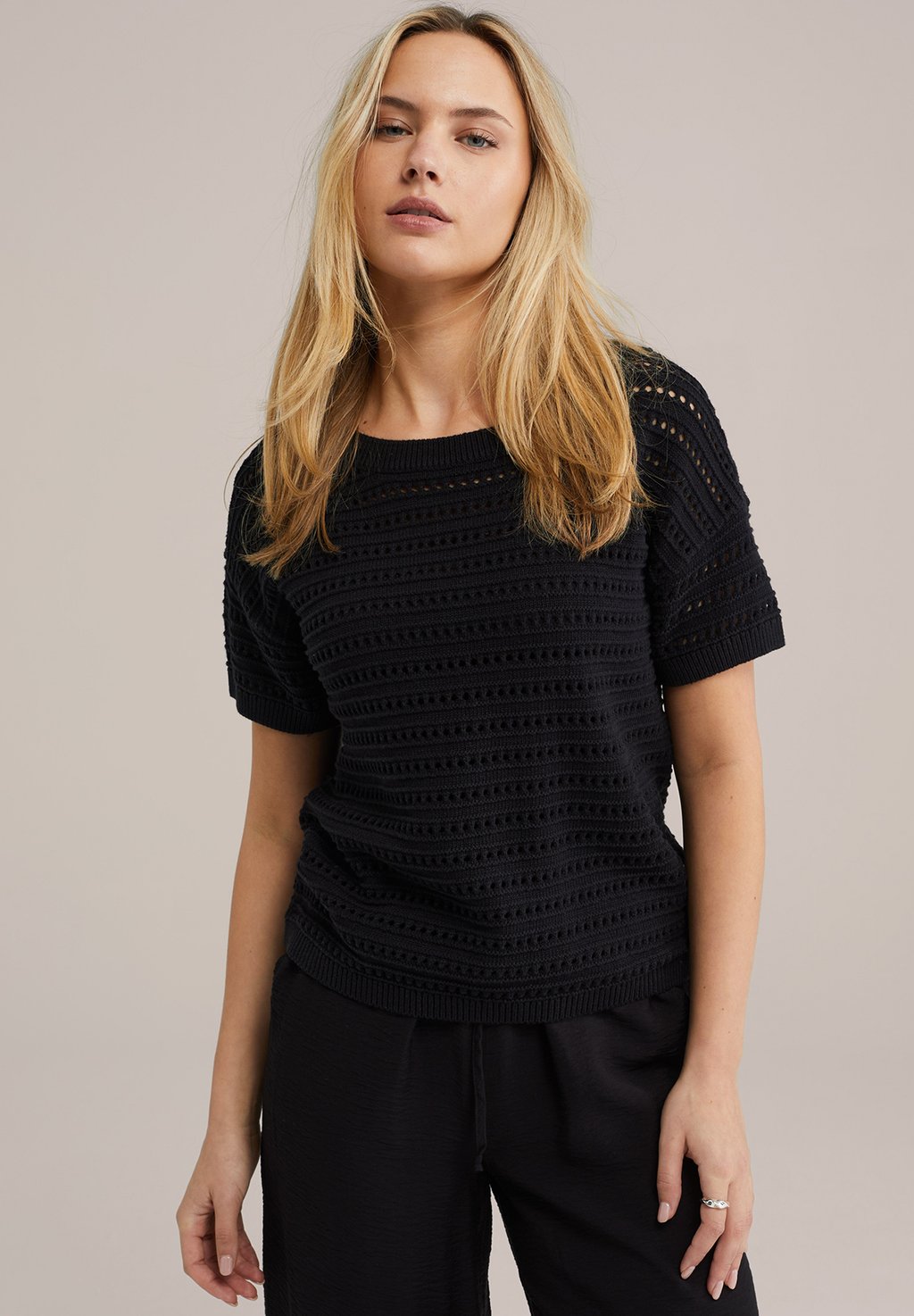 Футболка с принтом WE Fashion, черный
Футболка с принтом WE Fashion, черный