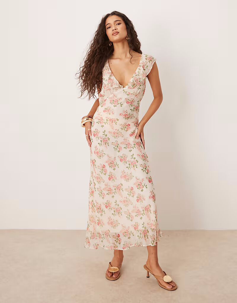 Платье мидакси Mango с V-образным вырезом и оборками в цветочек
Платье мидакси Mango с V-образным вырезом и оборками в цветочек