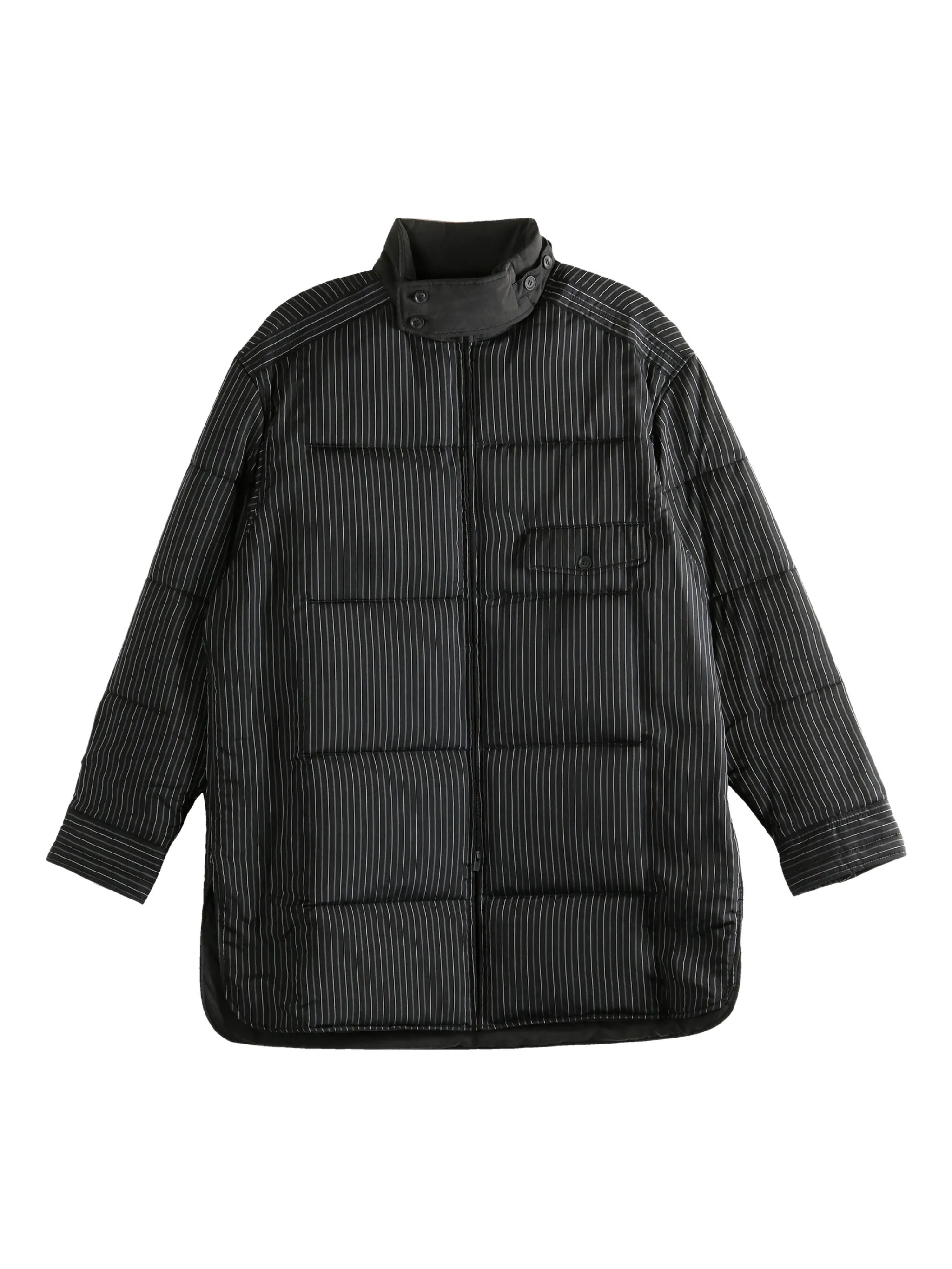 Стеганое пальто с рисунком в тонкую полоску Yohji Yamamoto, черный
Стеганое пальто с рисунком в тонкую полоску Yohji Yamamoto, черный