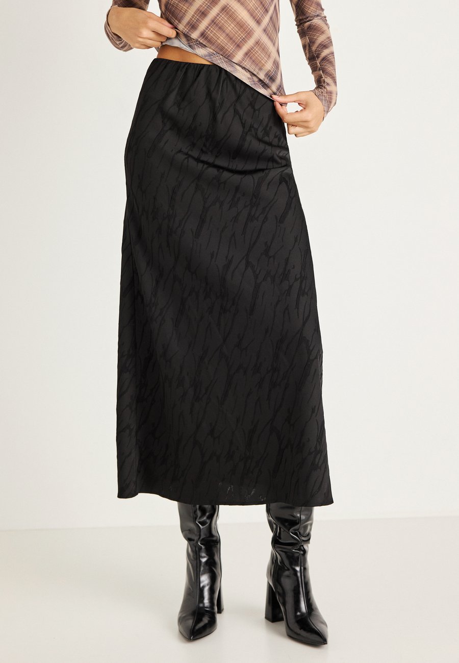 Юбка Gina Tricot STRUCTURED SKIRT, Black /Black
Юбка Gina Tricot STRUCTURED SKIRT, Black /Black