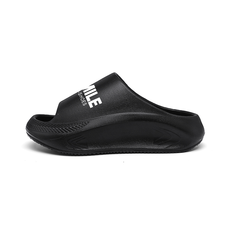 Детские шлепанцы с противоскользящей, противоударной и дышащей подошвой CAMKIDS, черный
Детские шлепанцы с противоскользящей, противоударной и дышащей подошвой CAMKIDS, черный