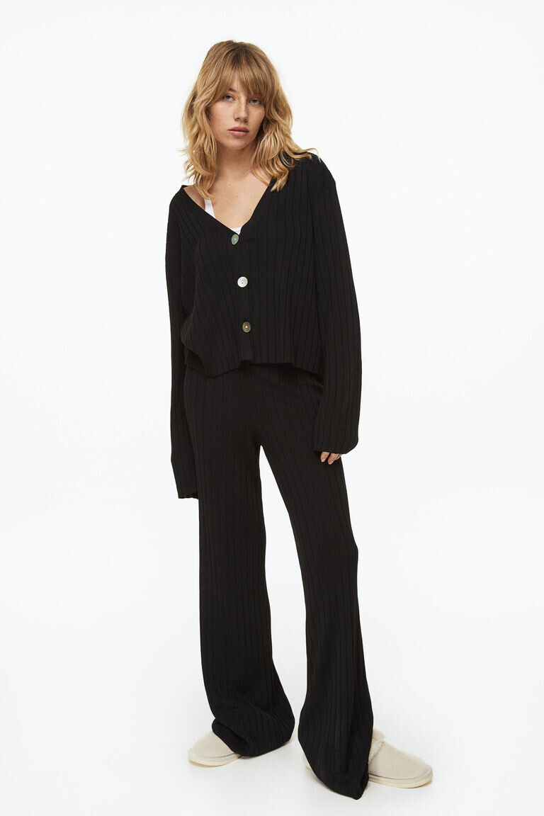 Брюки рельефной вязки H&M, черный
Брюки рельефной вязки H&M, черный