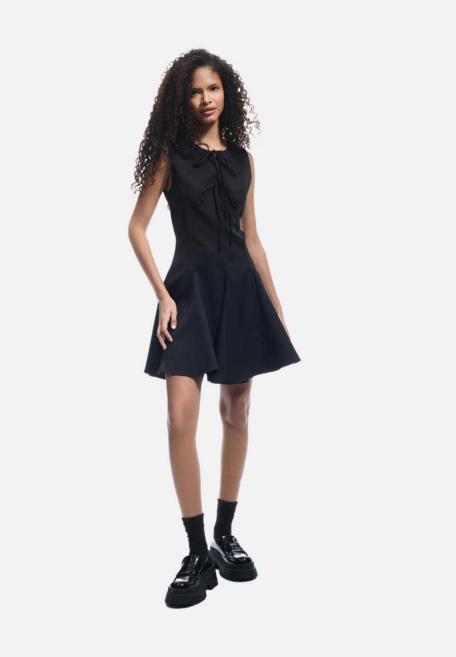 Платье Koton Day dress, Black
Платье Koton Day dress, Black