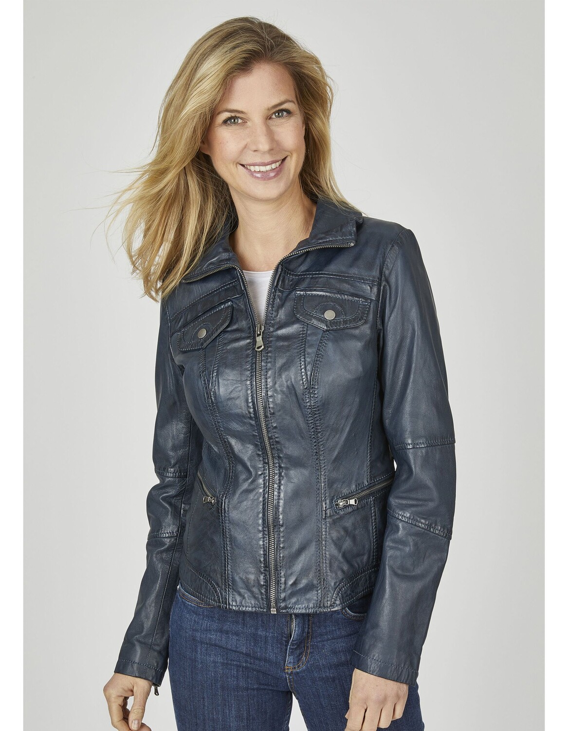 Кожаная куртка 7eleven Ramona, темно синий
Кожаная куртка 7eleven Ramona, темно синий
