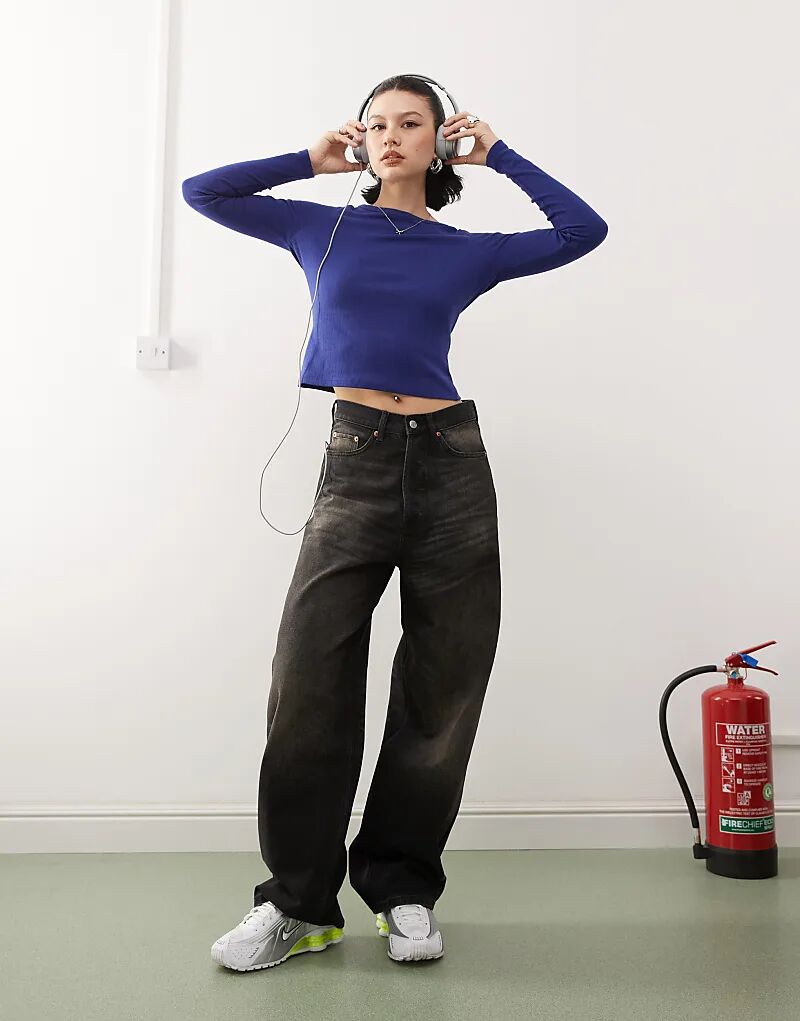 Топ COLLUSION с круглым вырезом и длинными рукавами в темно-синем цвете
Топ COLLUSION с круглым вырезом и длинными рукавами в темно-синем цвете