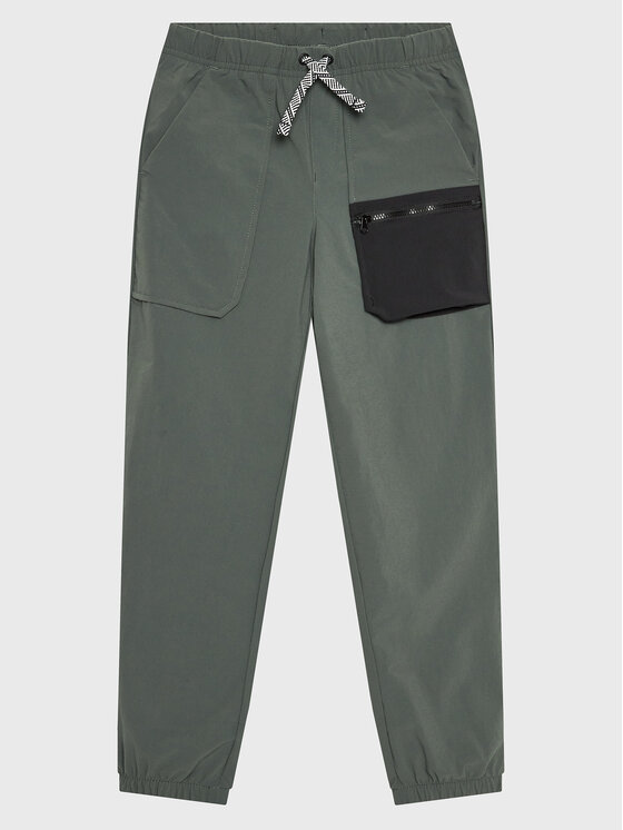 Брюки для активного отдыха regular fit Teen 1609861 Jack Wolfskin, зеленый
Брюки для активного отдыха regular fit Teen 1609861 Jack Wolfskin, зеленый