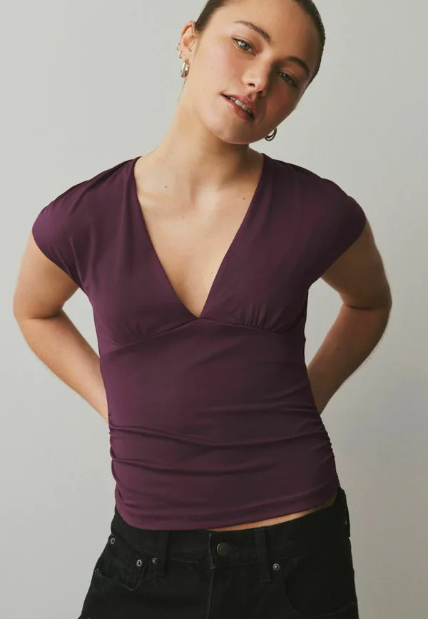 Базовая футболка с коротким рукавом Next, Wine, Красный, Базовая футболка с коротким рукавом Next, Wine
Базовая футболка с коротким рукавом Next, Wine, Красный, Базовая футболка с коротким рукавом Next, Wine