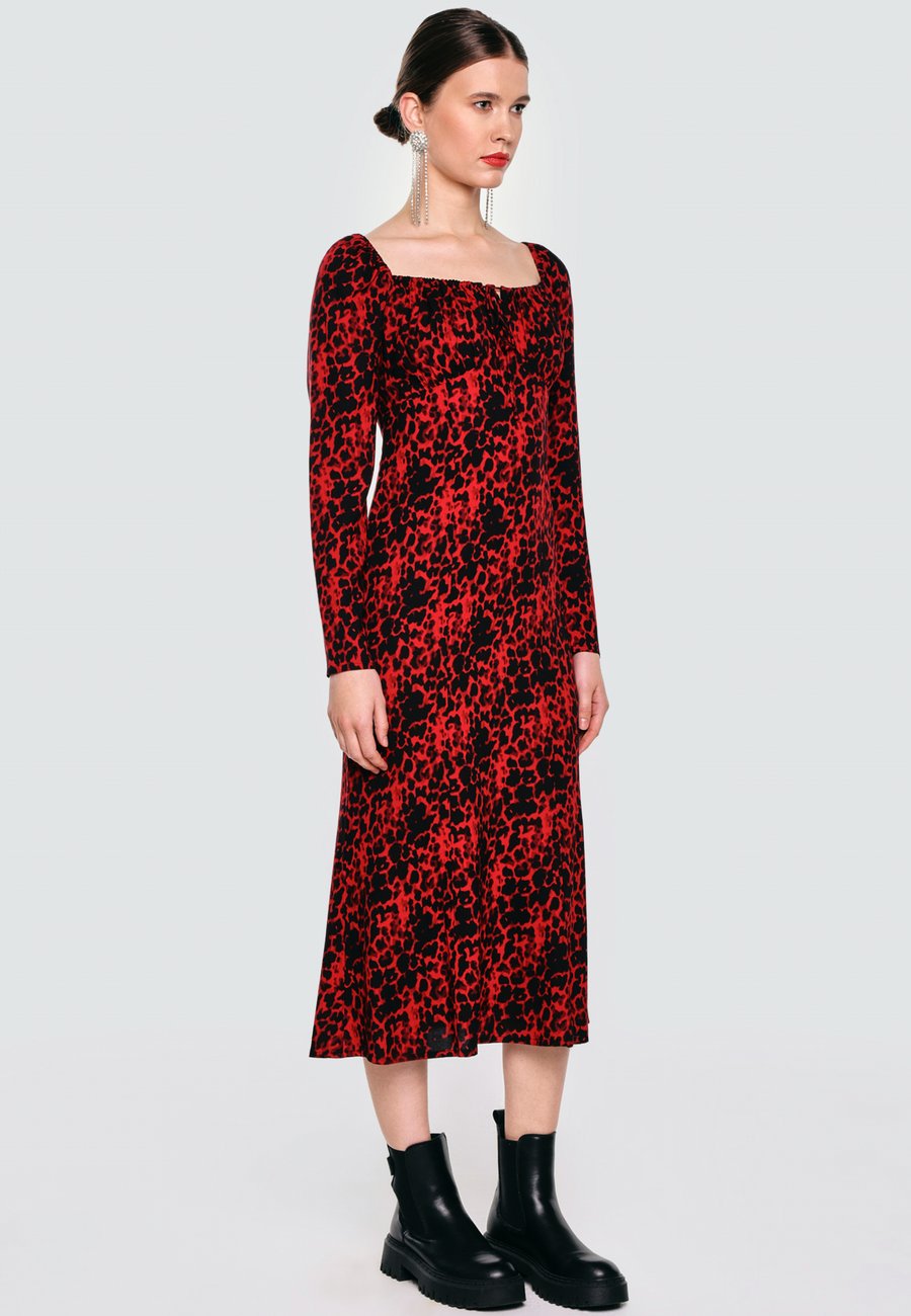 Платье Big Star KIARA, Rot/Red
Платье Big Star KIARA, Rot/Red